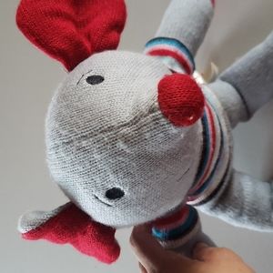 2010 Dan Dee gray mouse